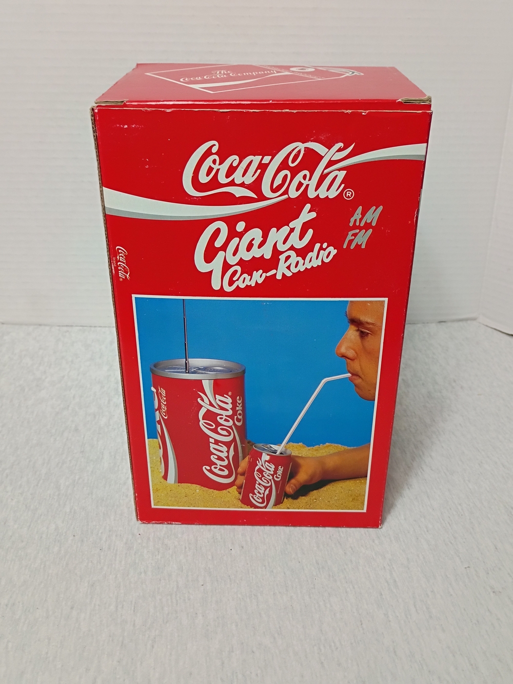 Vintage “Giant” Coke Can AM/FM Radio 1991